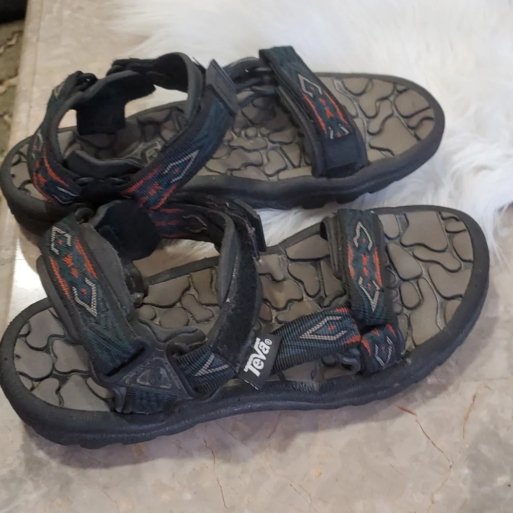 Teva black sandals size 9 - Picture 11 of 12